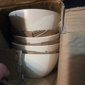 Elegant Cream Ceramic Bowls Set